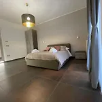 לינה וארוחת בוקר Relais Petruzzelli בארי