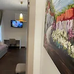 Relais Petruzzelli 3* בארי